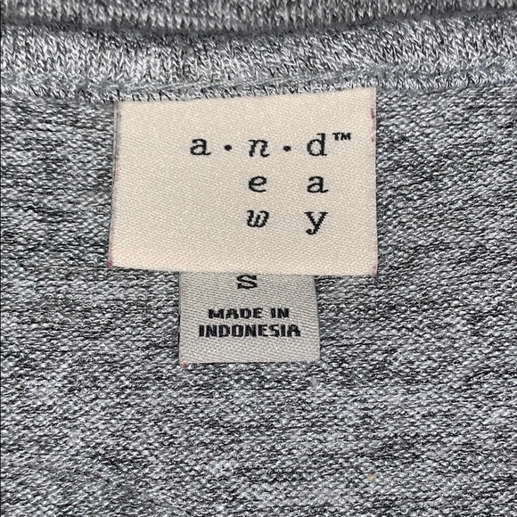 A New Day Cold Shoulder Sweater Size Small - Picture 5 of 6